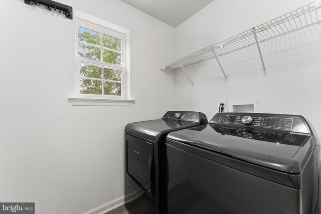 8 WHITETAIL DR, Elmer, NJ 08318