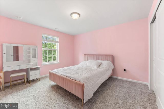 8 WHITETAIL DR, Elmer, NJ 08318