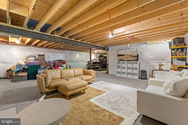 8 WHITETAIL DR, Elmer, NJ 08318