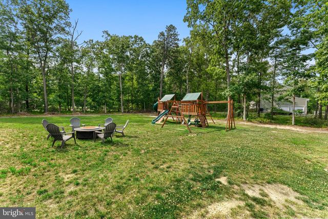 8 WHITETAIL DR, Elmer, NJ 08318