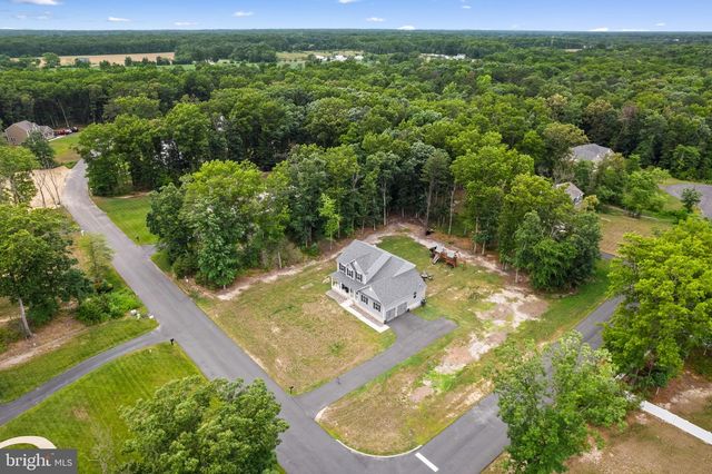 8 WHITETAIL DR, Elmer, NJ 08318