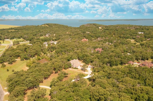 10783 Stagecoach Pass, Pilot Point, TX 76258