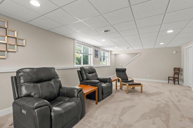 2616 Deerwood Circle, Midland, MI 48642