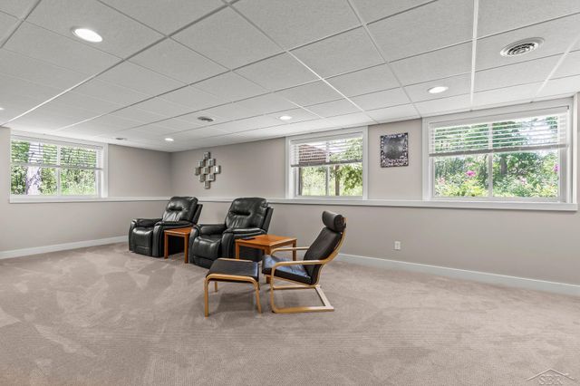 2616 Deerwood Circle, Midland, MI 48642