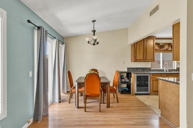 8069 Cornerstone Way, Citrus Heights, CA 95621