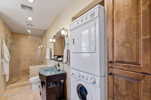 7896 E Candelaria Drive, Scottsdale, AZ 85255