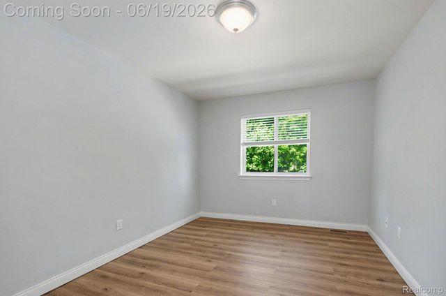 3455 N Quarry Creek Drive, White Lake Charter Township, MI 48383