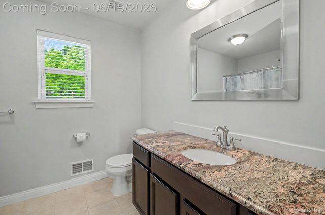 3455 N Quarry Creek Drive, White Lake Charter Township, MI 48383