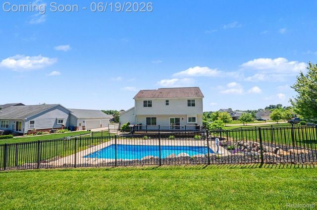 3455 N Quarry Creek Drive, White Lake Charter Township, MI 48383