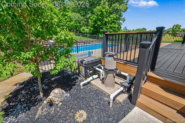 3455 N Quarry Creek Drive, White Lake Charter Township, MI 48383