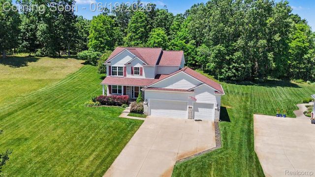 3455 N Quarry Creek Drive, White Lake Charter Township, MI 48383