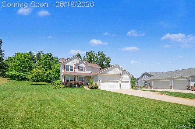 3455 N Quarry Creek Drive, White Lake Charter Township, MI 48383