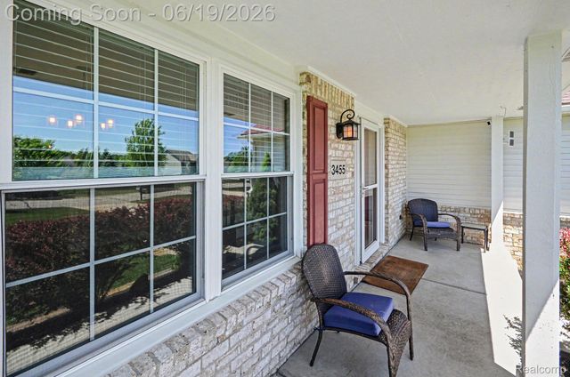 3455 N Quarry Creek Drive, White Lake Charter Township, MI 48383