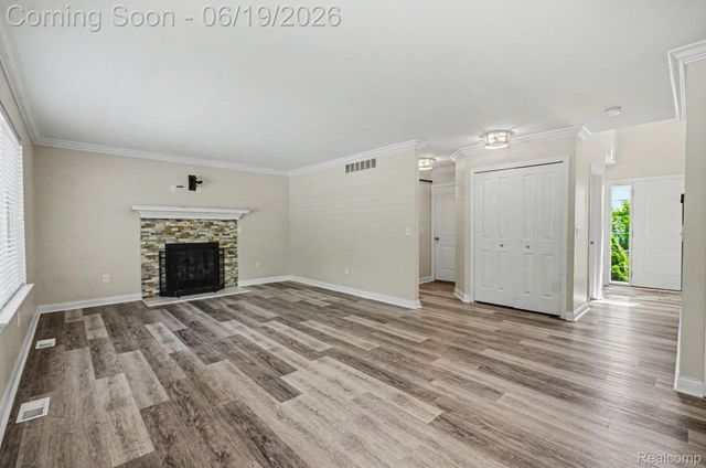 3455 N Quarry Creek Drive, White Lake Charter Township, MI 48383