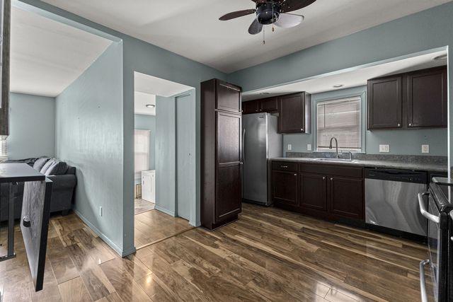 5757 Arcola Street, Garden City, MI 48135