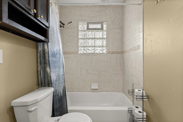 5757 Arcola Street, Garden City, MI 48135