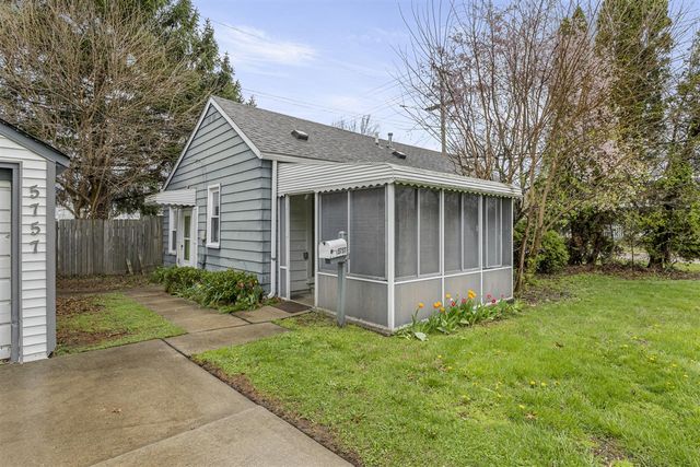 5757 Arcola Street, Garden City, MI 48135