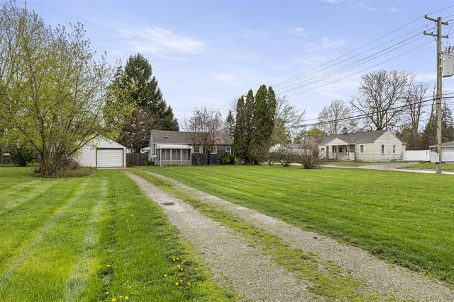 5757 Arcola Street, Garden City, MI 48135