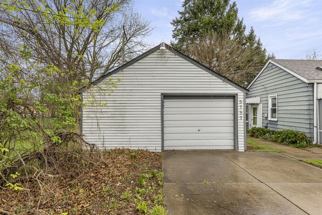 5757 Arcola Street, Garden City, MI 48135