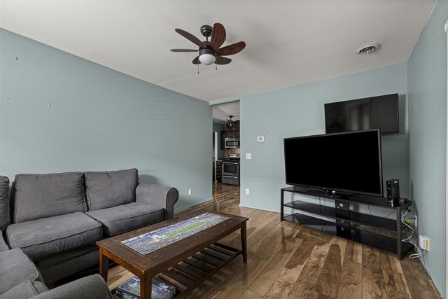 5757 Arcola Street, Garden City, MI 48135