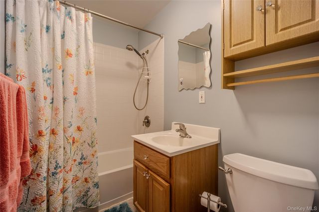 24 Village Park Drive 1F, Fishkill, NY 12524