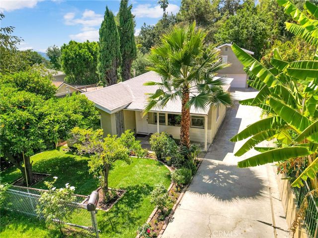 829 Cooper Ave, Los Angeles, CA 90042