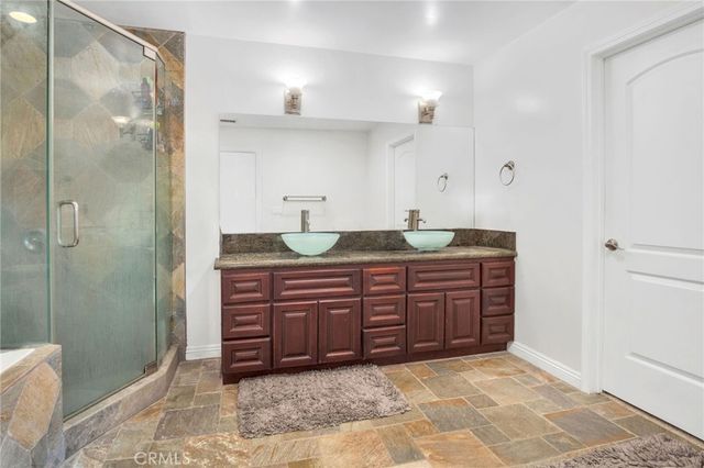 829 Cooper Ave, Los Angeles, CA 90042