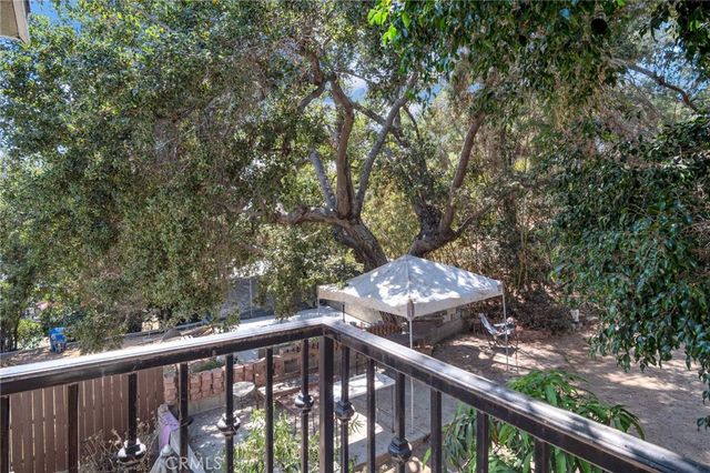 829 Cooper Ave, Los Angeles, CA 90042