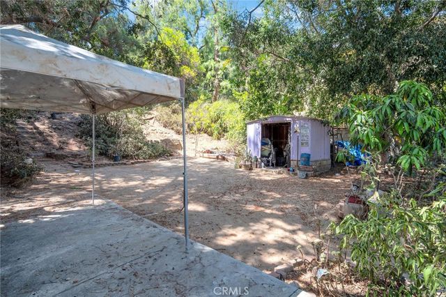 829 Cooper Ave, Los Angeles, CA 90042
