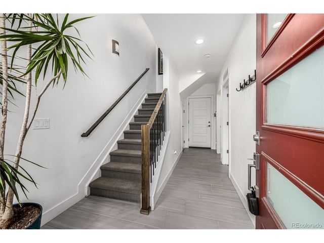 6820 E Lowry Blvd, Denver, CO 80230