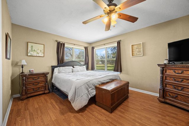 102 North Street, Columbus, TX 78934