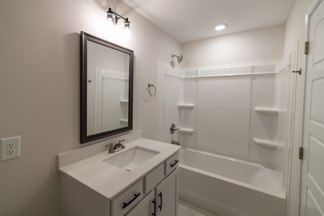 10 Miller Farm, Clarksville, TN 37043