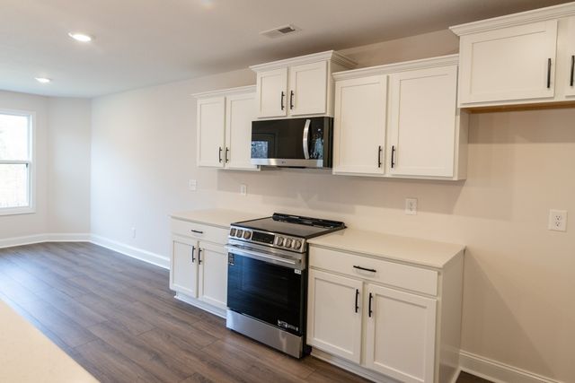 10 Miller Farm, Clarksville, TN 37043