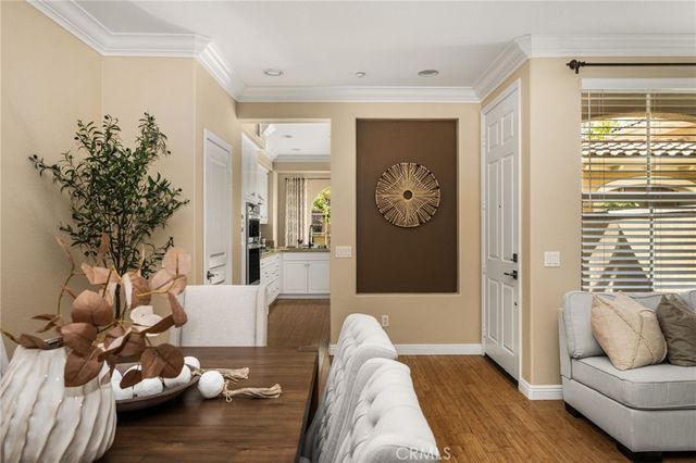 125 Chantilly, Irvine, CA 92620