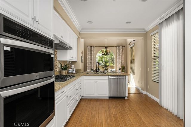 125 Chantilly, Irvine, CA 92620