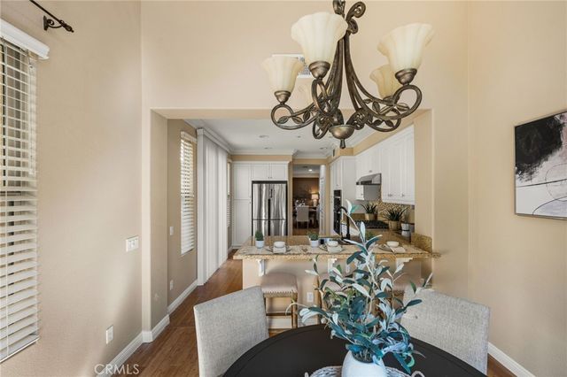 125 Chantilly, Irvine, CA 92620