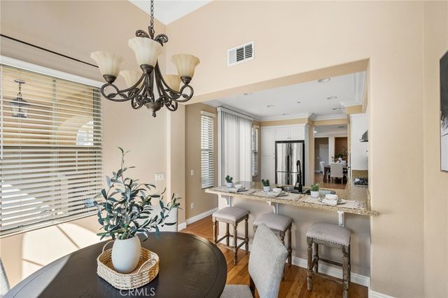 125 Chantilly, Irvine, CA 92620