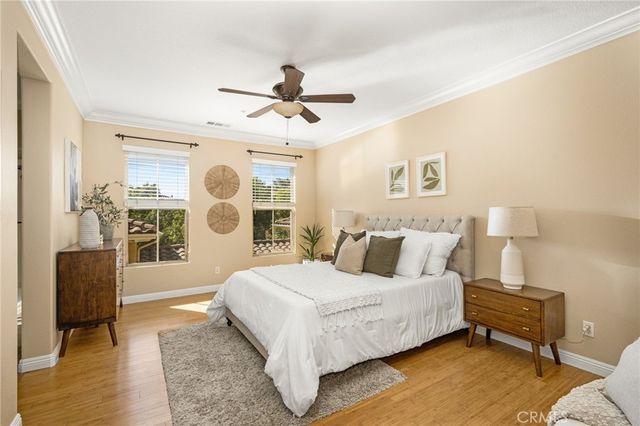 125 Chantilly, Irvine, CA 92620