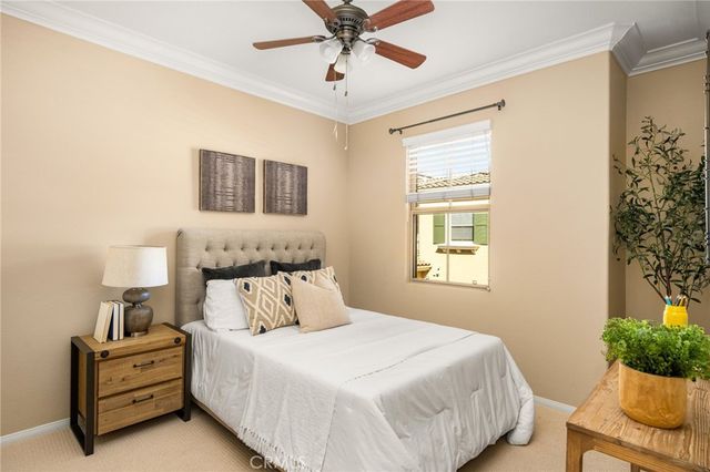 125 Chantilly, Irvine, CA 92620