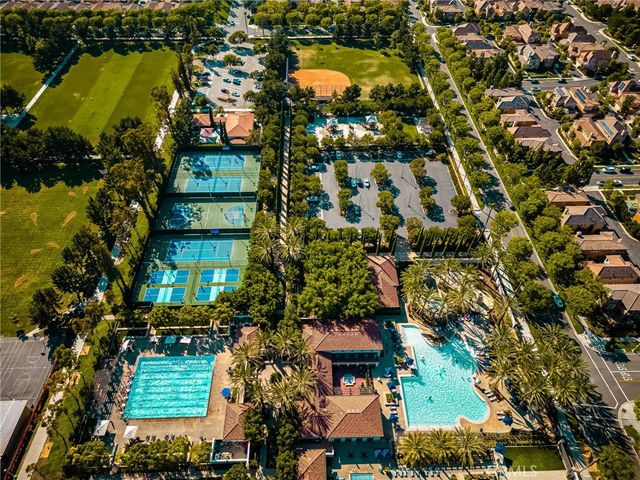 125 Chantilly, Irvine, CA 92620