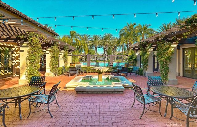 125 Chantilly, Irvine, CA 92620