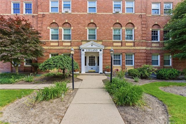 15820 Van Aken Boulevard, Shaker Heights, OH 44120