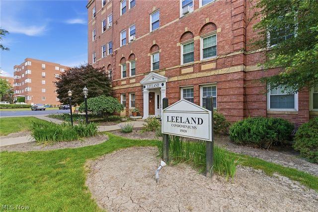 15820 Van Aken Boulevard, Shaker Heights, OH 44120