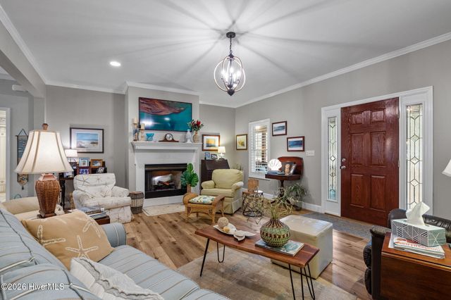 208 Shoreline Drive, Cedar Point, NC 28584