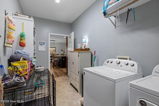 208 Shoreline Drive, Cedar Point, NC 28584