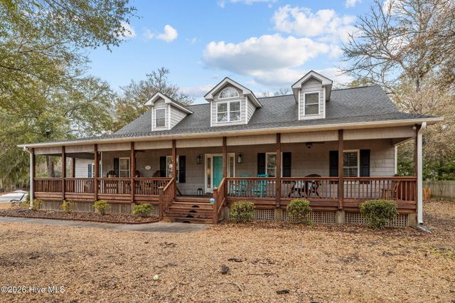 208 Shoreline Drive, Cedar Point, NC 28584