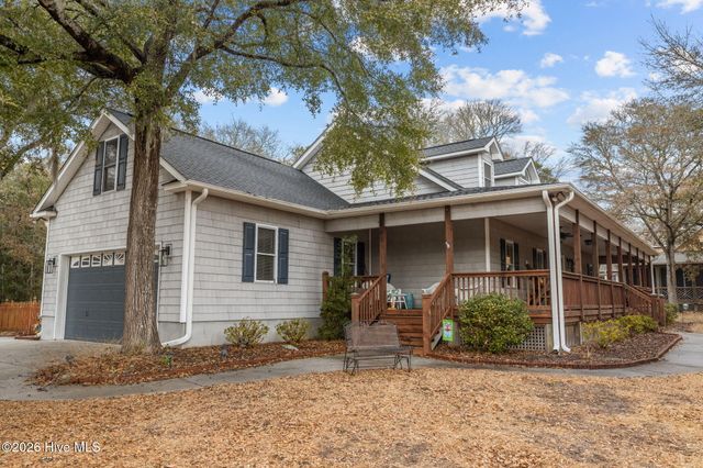 208 Shoreline Drive, Cedar Point, NC 28584