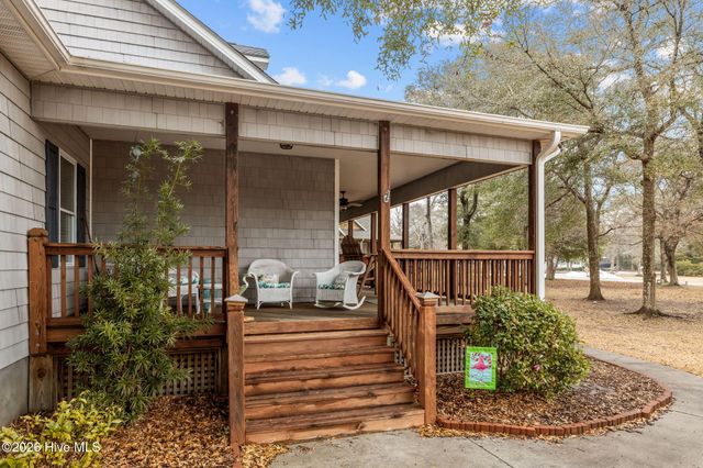 208 Shoreline Drive, Cedar Point, NC 28584