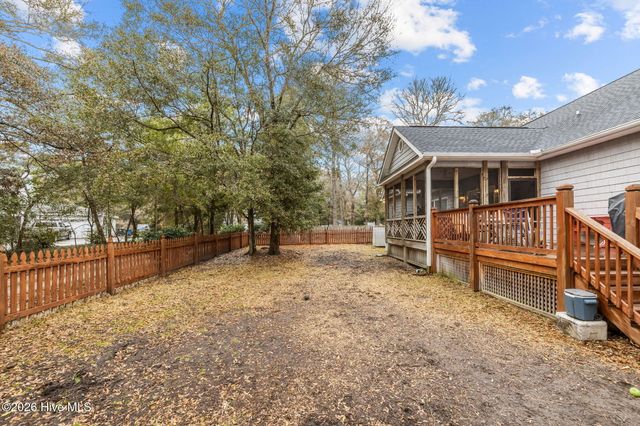 208 Shoreline Drive, Cedar Point, NC 28584