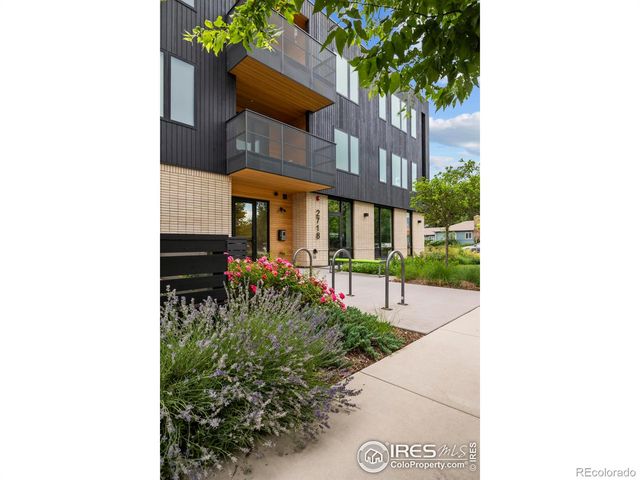 2718 Pine Street 301, Boulder, CO 80302